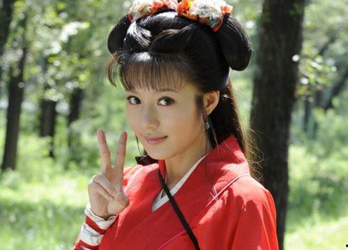 为了吃瓜她进娱乐圈却红,从吃瓜爱好者到娱乐圈红星的华丽转身